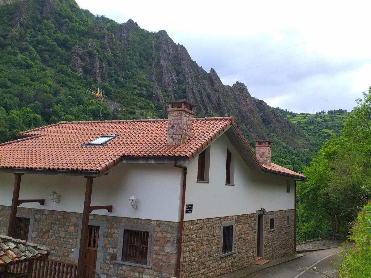 Casa Felisa Lägenhet Pola de Somiedo Exteriör bild